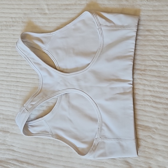 Nike High Impact Sports Bra - Picture 2 of 3